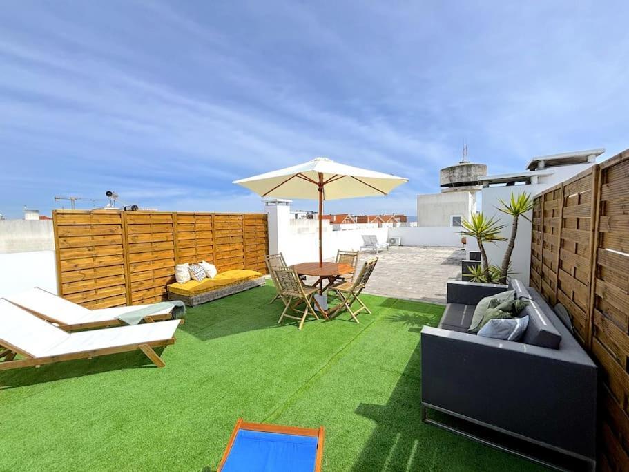 Nazaré Ocean Flat - Private Rooftop Terrace BBQ Esterno foto
