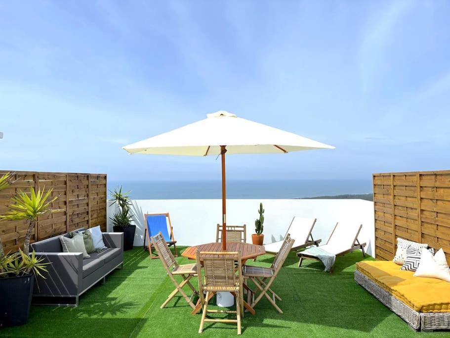 Nazaré Ocean Flat - Private Rooftop Terrace BBQ Esterno foto